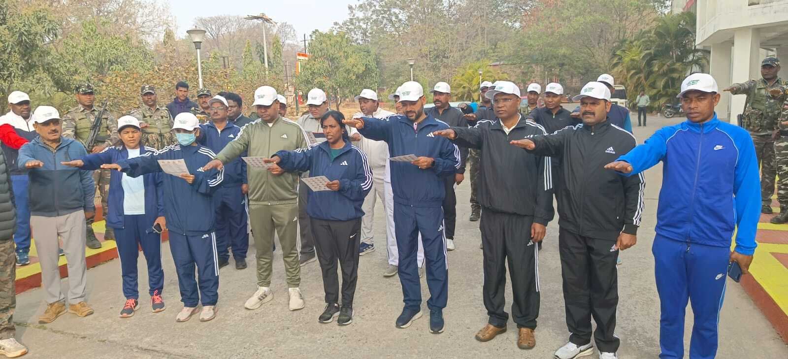 यातायात नियमों का पालन करें : डीसी