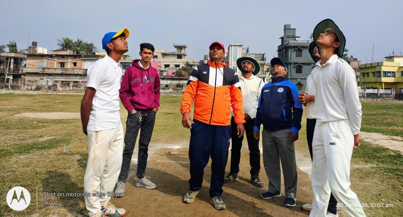 न्यू इंडिया क्रिकेट एकेडमी रेड ने बारसोई को हराकर किया फाइनल में प्रवेश