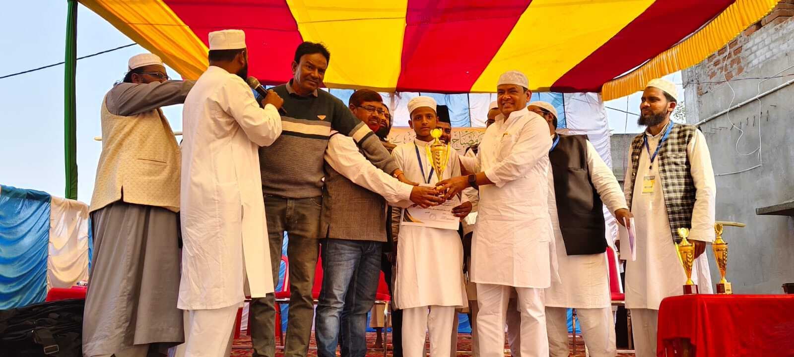 शिक्षित बेटियां पूरे परिवार व समाज को संवारती हैं : डॉ इरफान