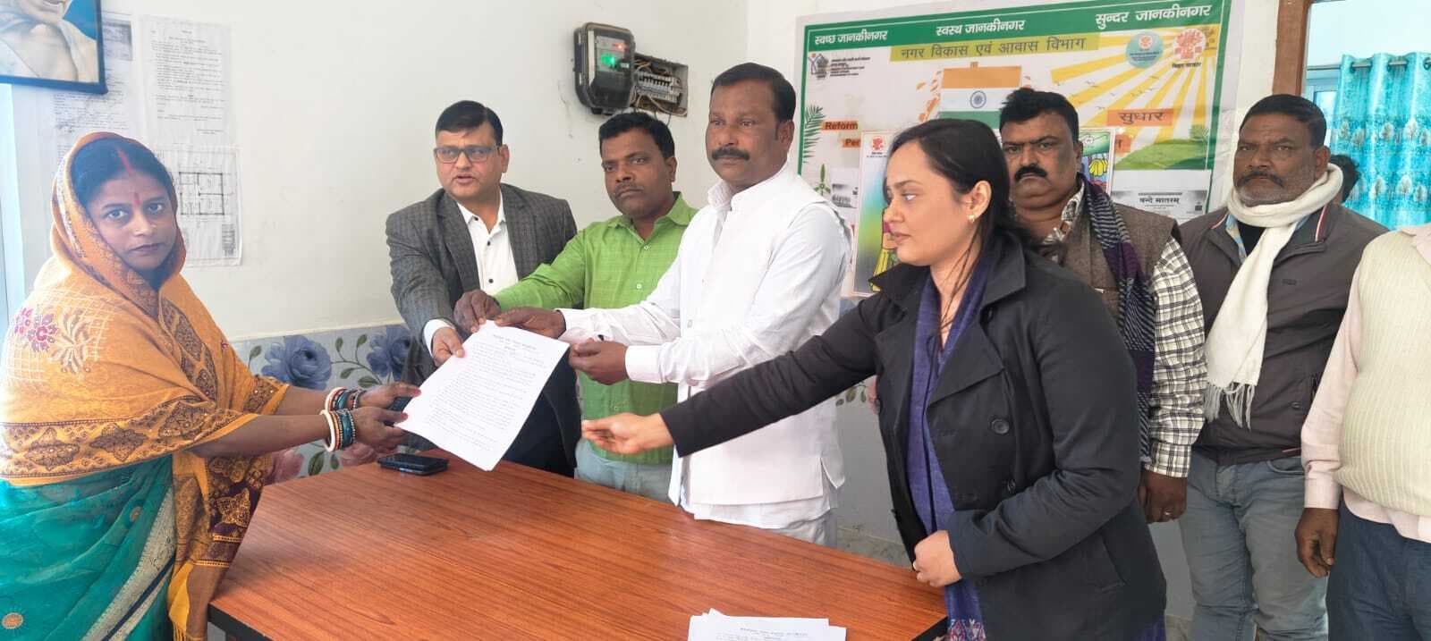 नगर पंचायत जानकीनगर की सफाई व्यवस्था में स्वच्छता साथी की भूमिका अहम