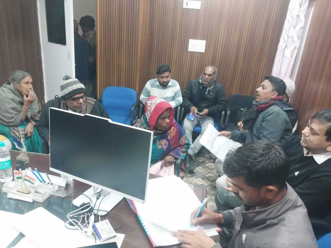 जनता दरबार में आठ मामलों का त्वरित निष्पादन