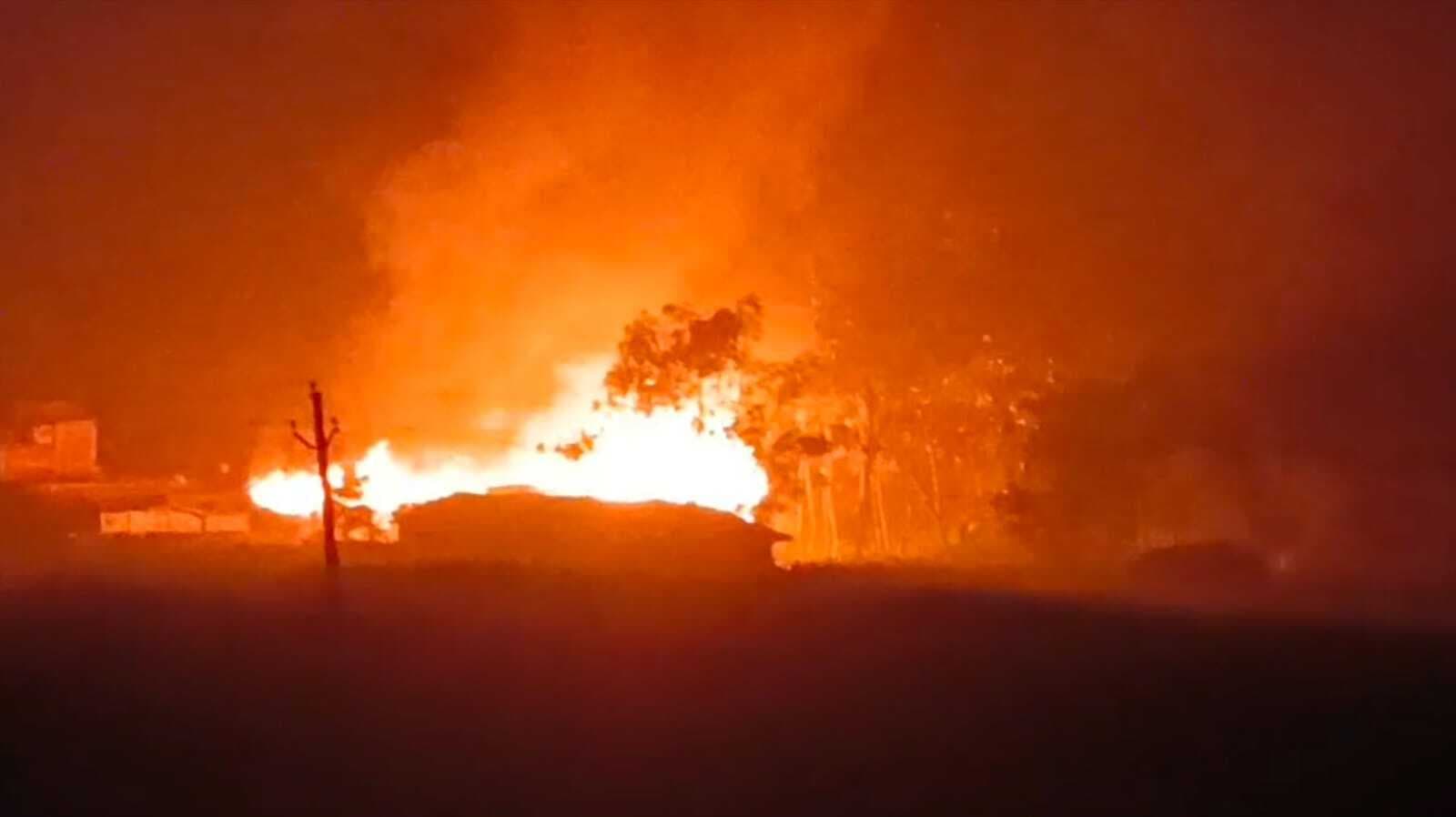 दो घर जले, पांच लाख से अधिक की हुई क्षति