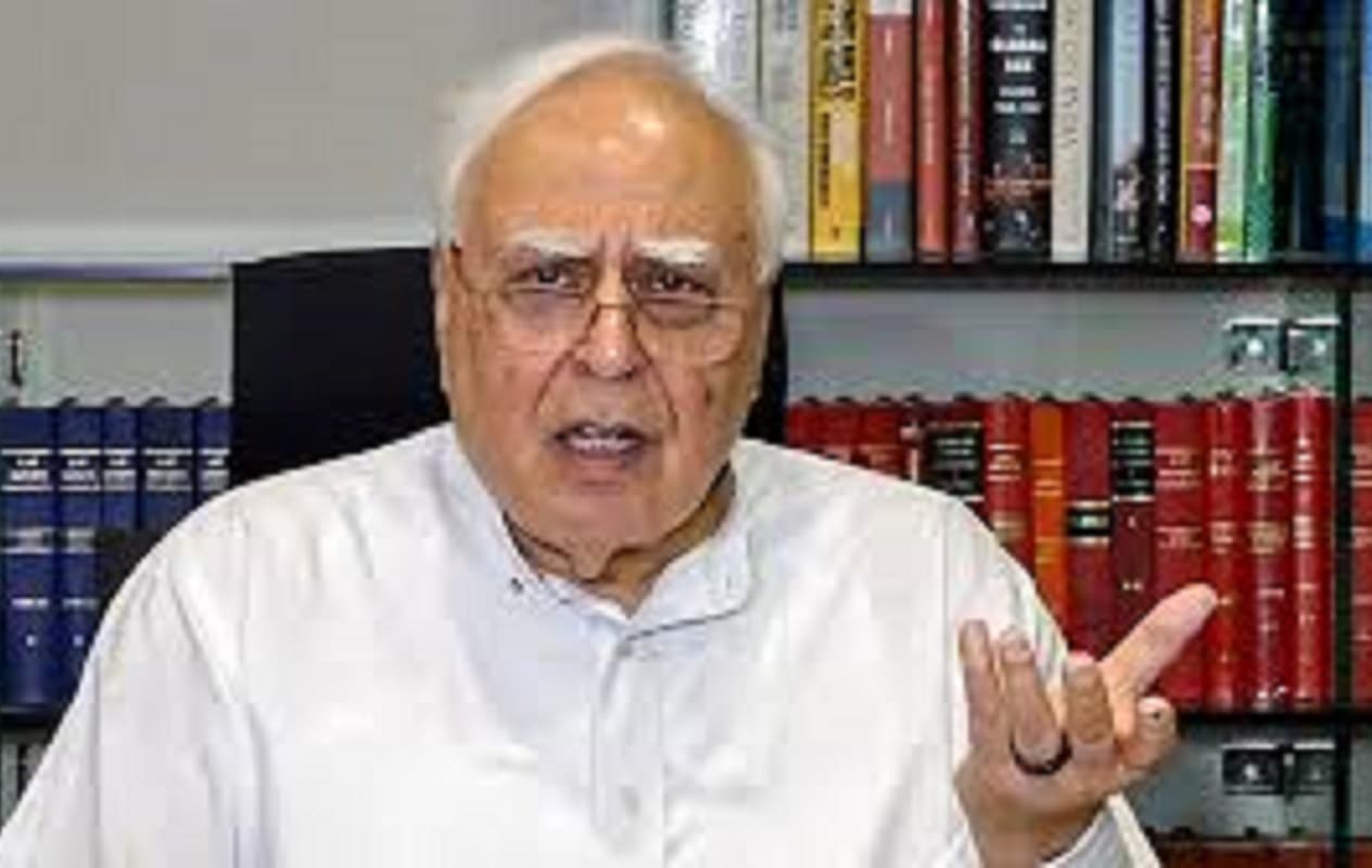 कोलकाता ईडी रेड मामले में कपिल सिब्बल का बड़ा बयान, संघीय व्यवस्था को लेकर कही ये बात