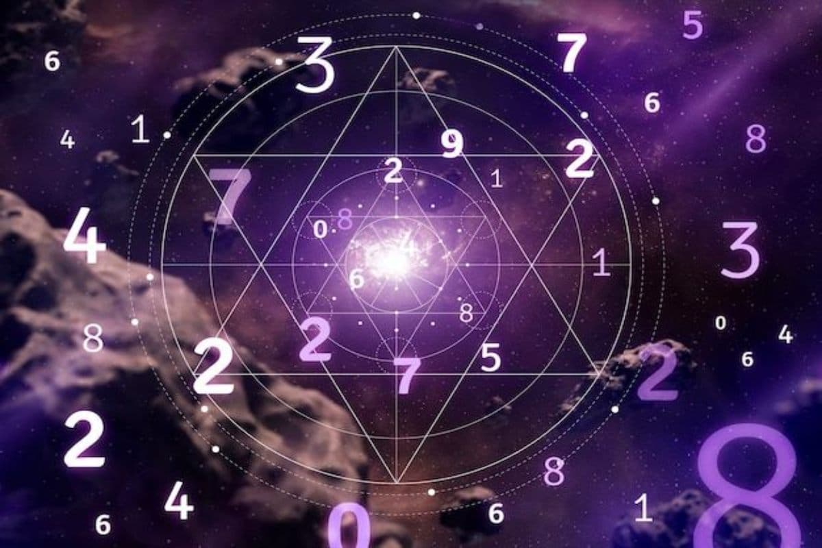 Numerology: इस मूलांक में जन्म लेने वाले होते हैं जन्मजात राजा, किस्मत खुद दिलाती है इन्हें सफलता और सम्मान
