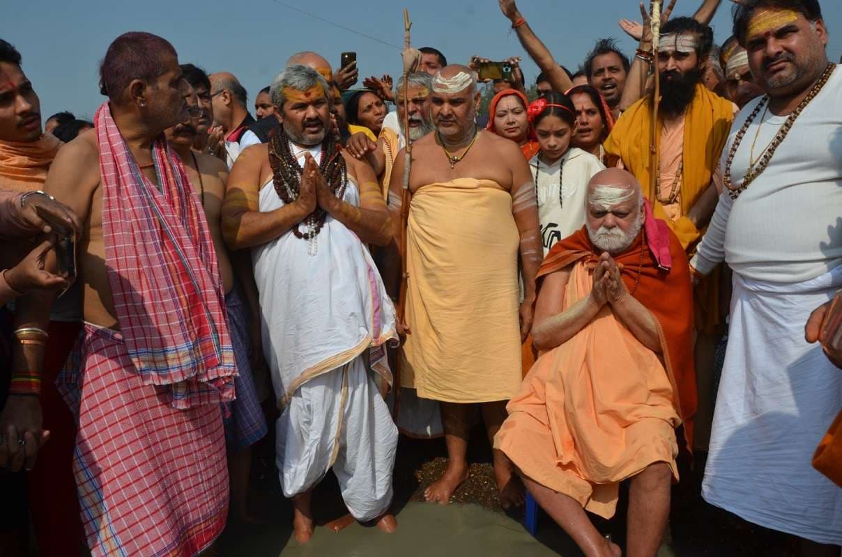 गंगासागर तट की आज सफाई करेंगे मंत्री, मकर संक्रांति पर 1.30 करोड़ श्रद्धालुओं ने लगायी डुबकी