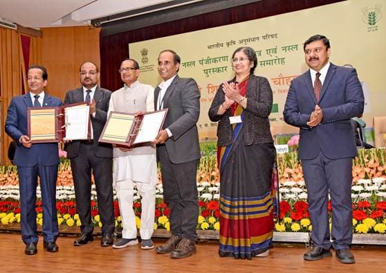 Agriculture: देशी पशुधन पर्यावरण संतुलन के साथ किसानों के समृद्धि की है कुंजी