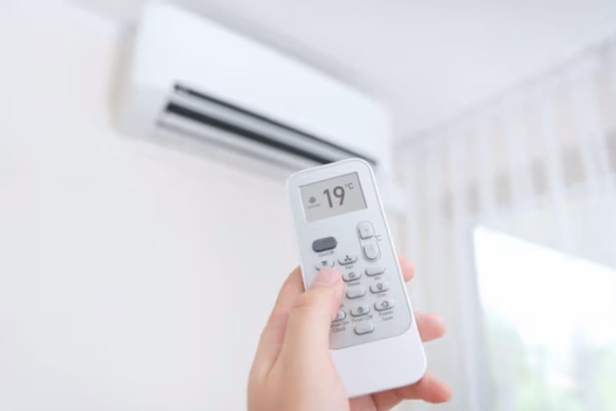गर्मी से पहले जरूर करा लें AC का यह काम, वरना होगा हजारों का नुकसान गर्मी से पहले जरूर करा लें AC का यह काम, वरना होगा हजारों का नुकसान