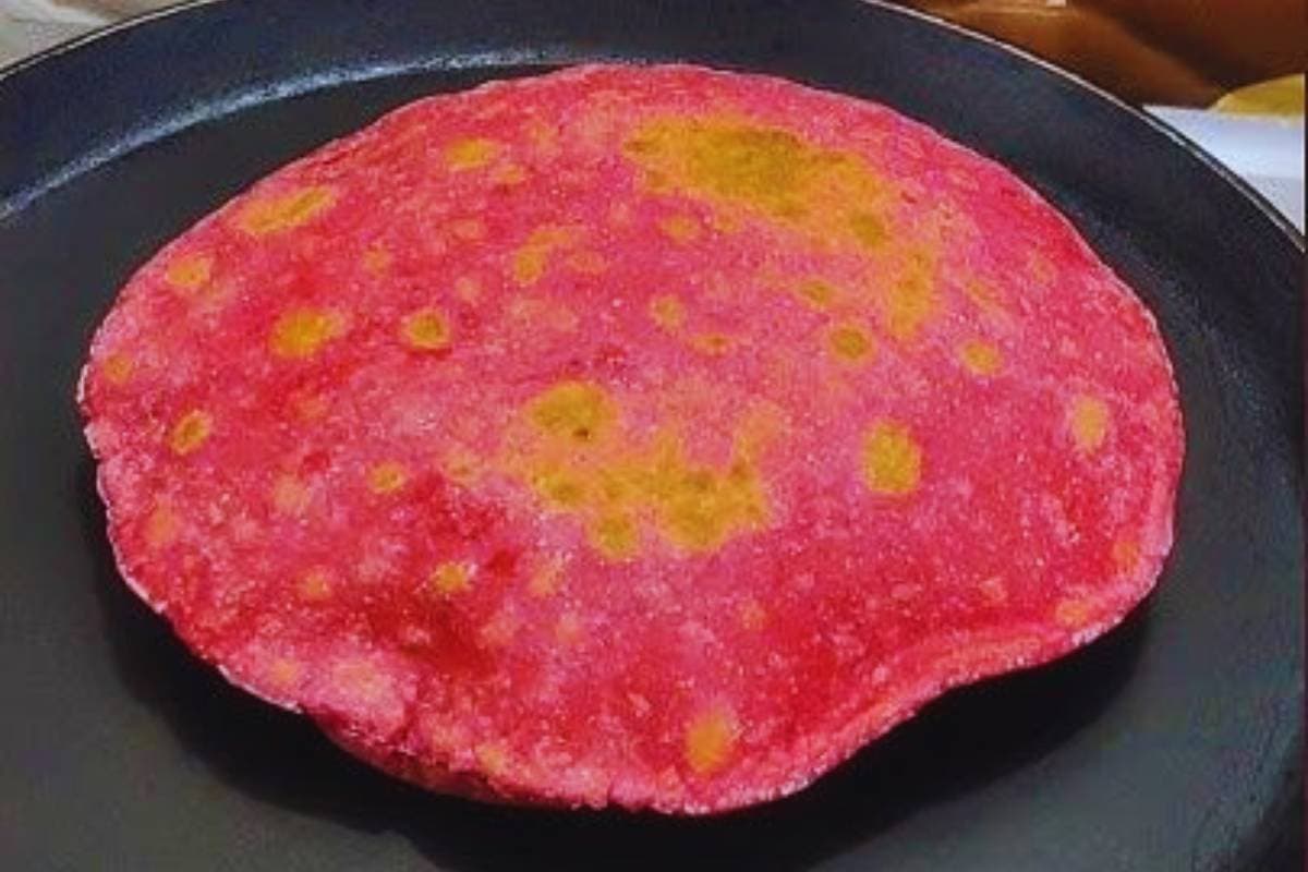 Beetroot Chapati: चुकंदर की रोटी बनेगी बादलों जैसी सॉफ्ट - बस ये स्टेप न भूलें