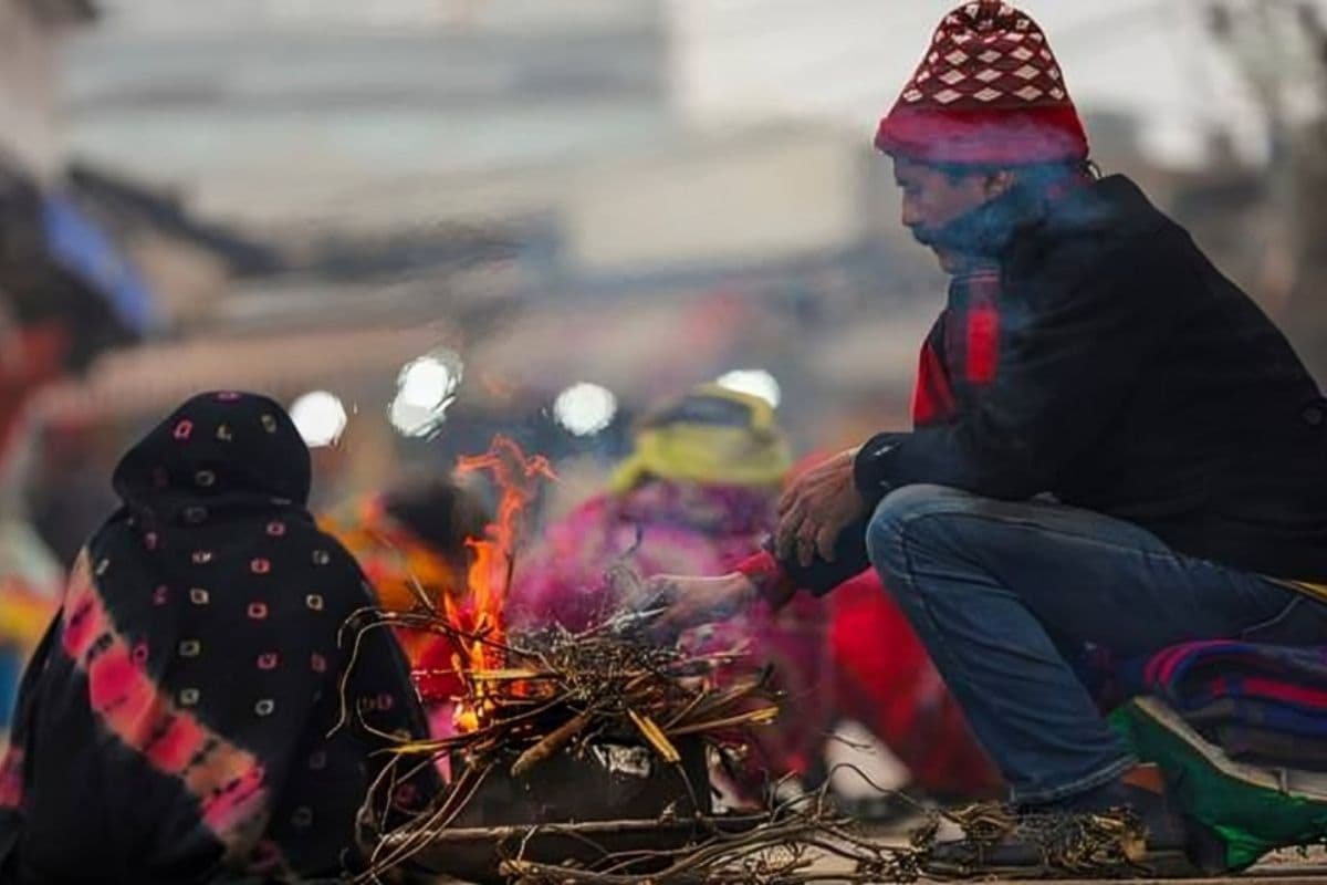 Bihar Ka Mausam: कहीं कोहरे का येलो अलर्ट, कहीं बारिश की दस्तक—जानें कब से मिलेगी कनकनी से राहत?