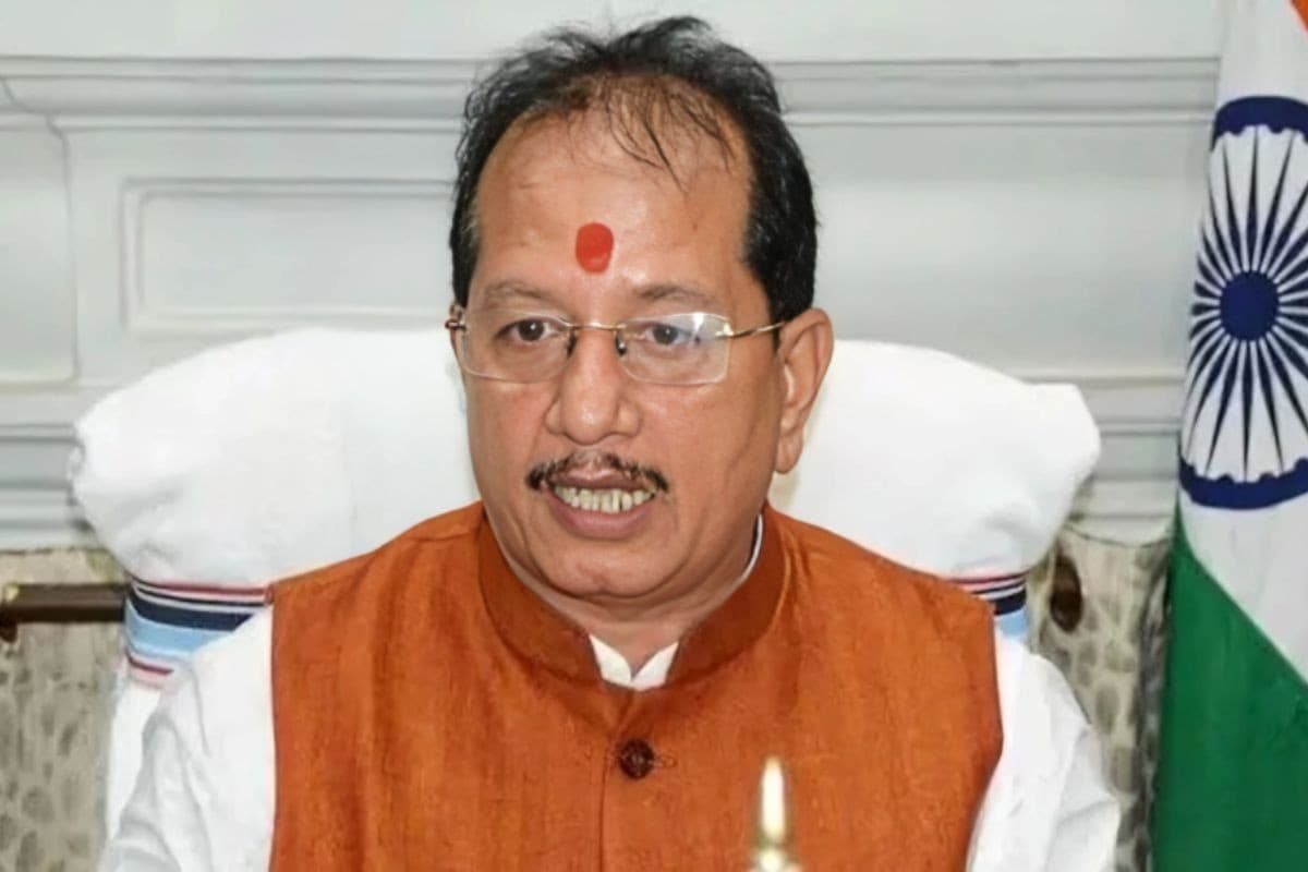विजय सिन्हा का अल्टीमेटम-सोमवार से ड्यूटी जॉइन करें, नहीं तो होगी कार्रवाई, जानें क्या है पूरा मामला