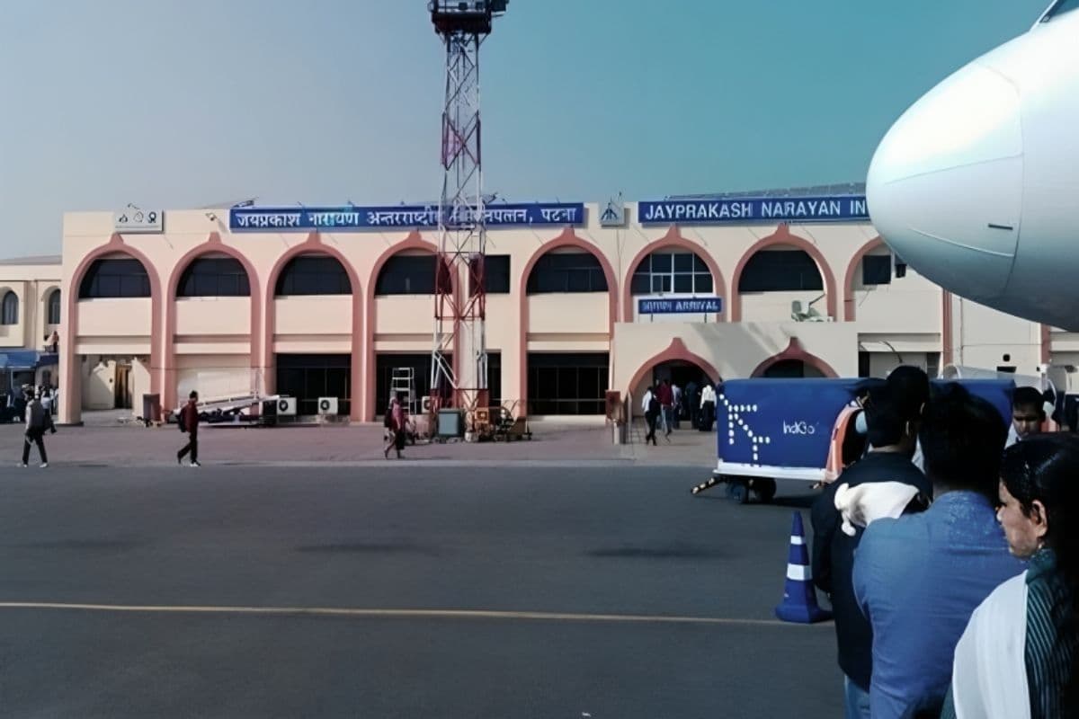 Patna Airport: इंटरनेशनल उड़ानों का रास्ता साफ, पटना एयरपोर्ट पर लगेगा रडार जिला प्रशासन देगा दो एकड़ जमीन