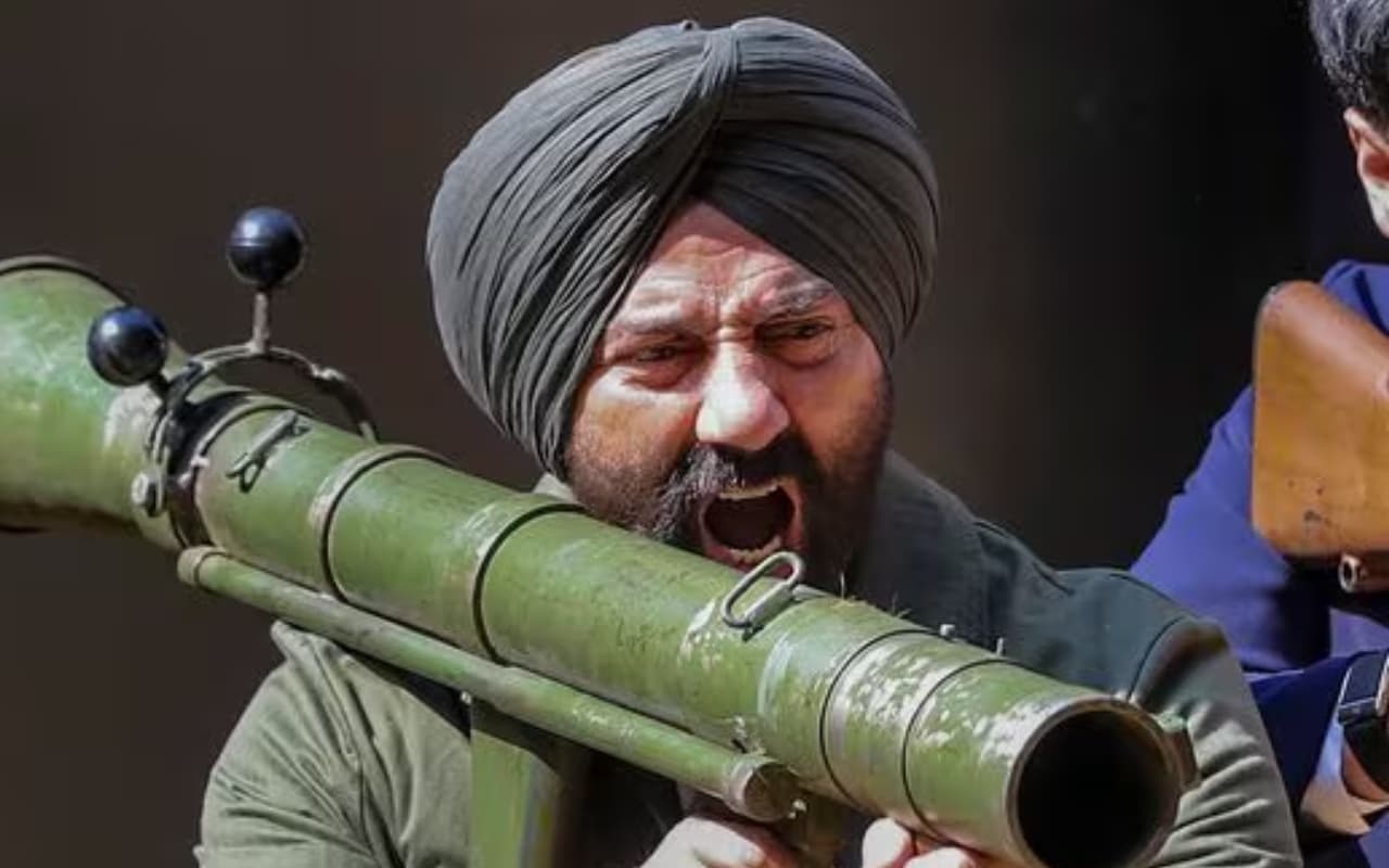 Border 2 Box Office Collection 10: दूसरे संडे बॉक्स ऑफिस पर छाया ‘बॉर्डर 2’, प्रभास और सलमान खान की फिल्मों के रिकॉर्ड तोड़े