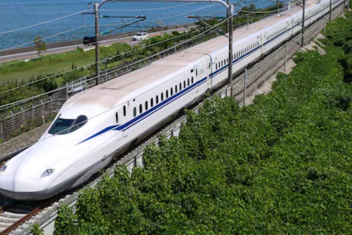 वाराणसी-सिलीगुड़ी हाईस्पीड रेल कॉरिडोर से जगी उम्मीद, 320 KMPH की रफ्तार से दौड़ेगी बुलेट ट्रेन