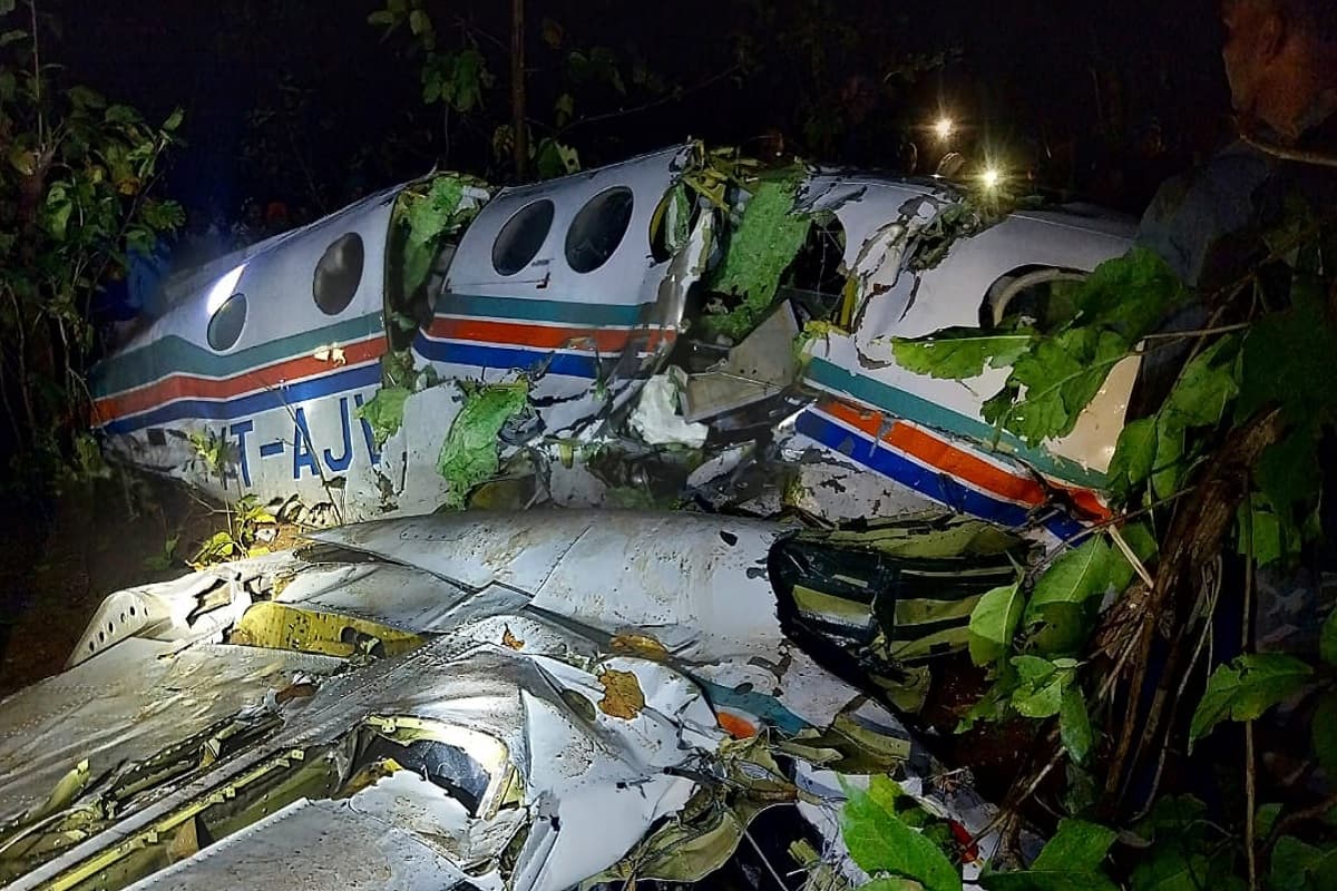 तेज बारिश, जोरदार धमाका और फिर जंगल में लग गई आग, चतरा विमान हादसे का खौफनाक मंजर