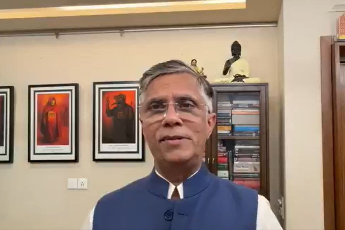 ‘एक और गोडसे तैयार किया जा रहा’, राहुल को जान से मारने की धमकी पर बोली कांग्रेस ‘एक और गोडसे तैयार किया जा रहा’, राहुल को जान से मारने की धमकी पर बोली कांग्रेस