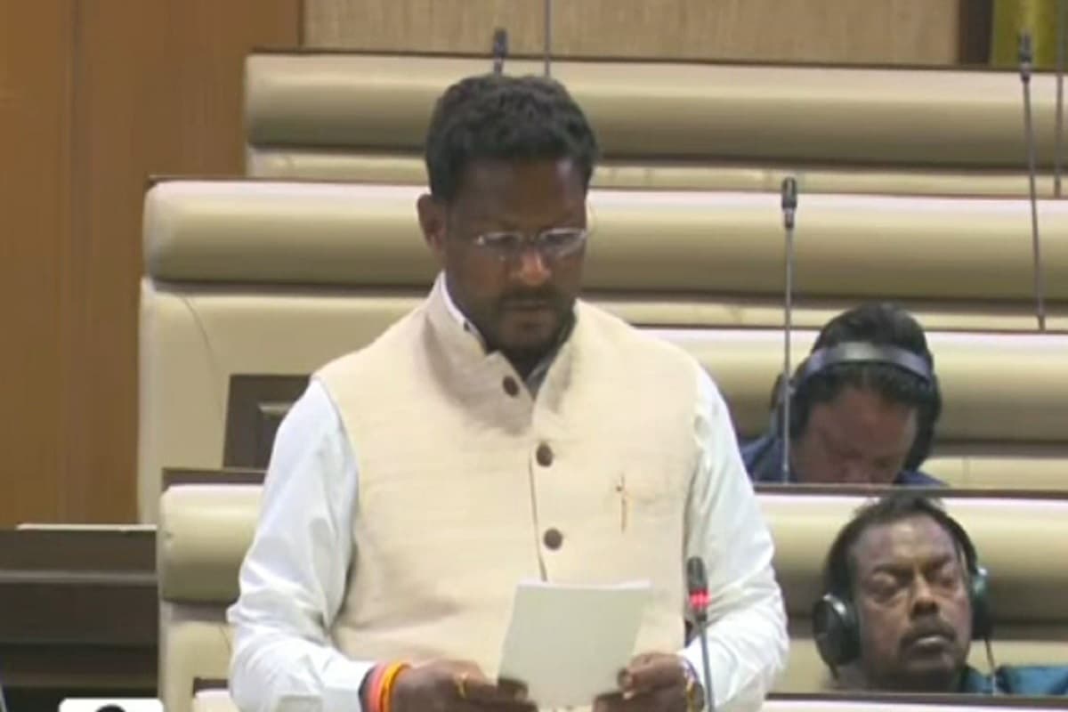 खरसावां-सीनी रोड की सोना नदी पर पुल निर्माण की मांग, निर्माण कार्य अधूरा