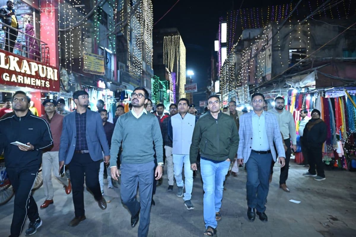 महाशिवरात्रि 2026: देवघर में शिव बारात से पहले सड़क से सुरक्षा तक, प्रशासन का मिशन 'ऑल क्लियर'