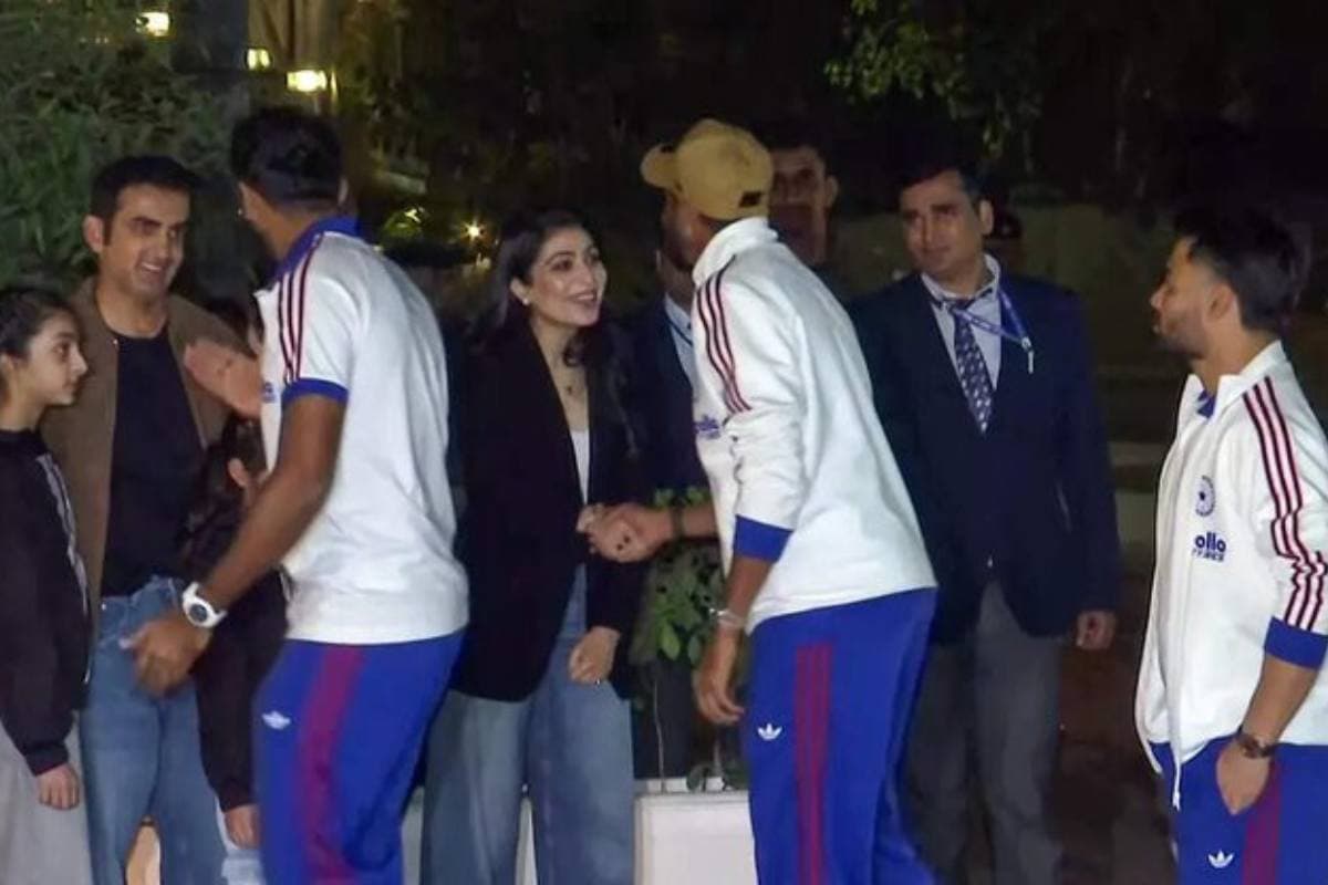 वीडियो: गंभीर के घर टीम इंडिया की दावत, नामीबिया मैच से पहले बनी जीत की रणनीति