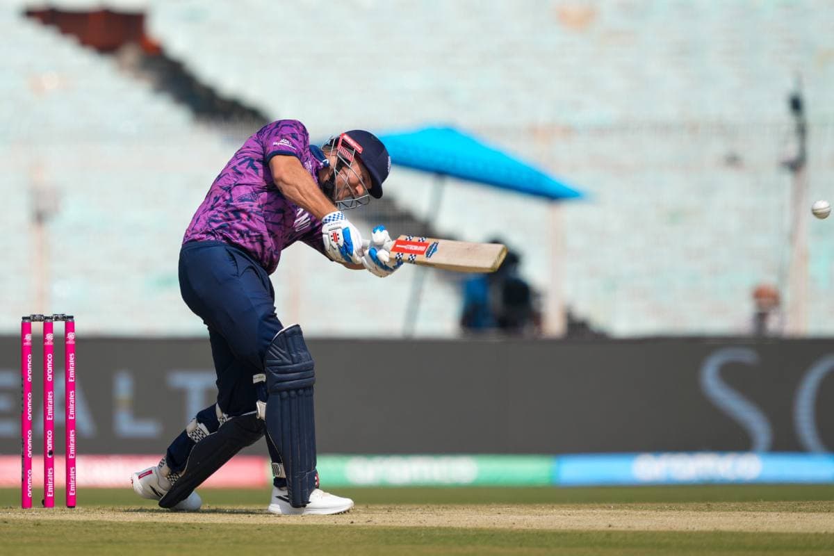 इटली को मिला 208 रन का टारगेट, स्कॉटलैंड के लिए मुन्सी ने लगाई फिफ्टी