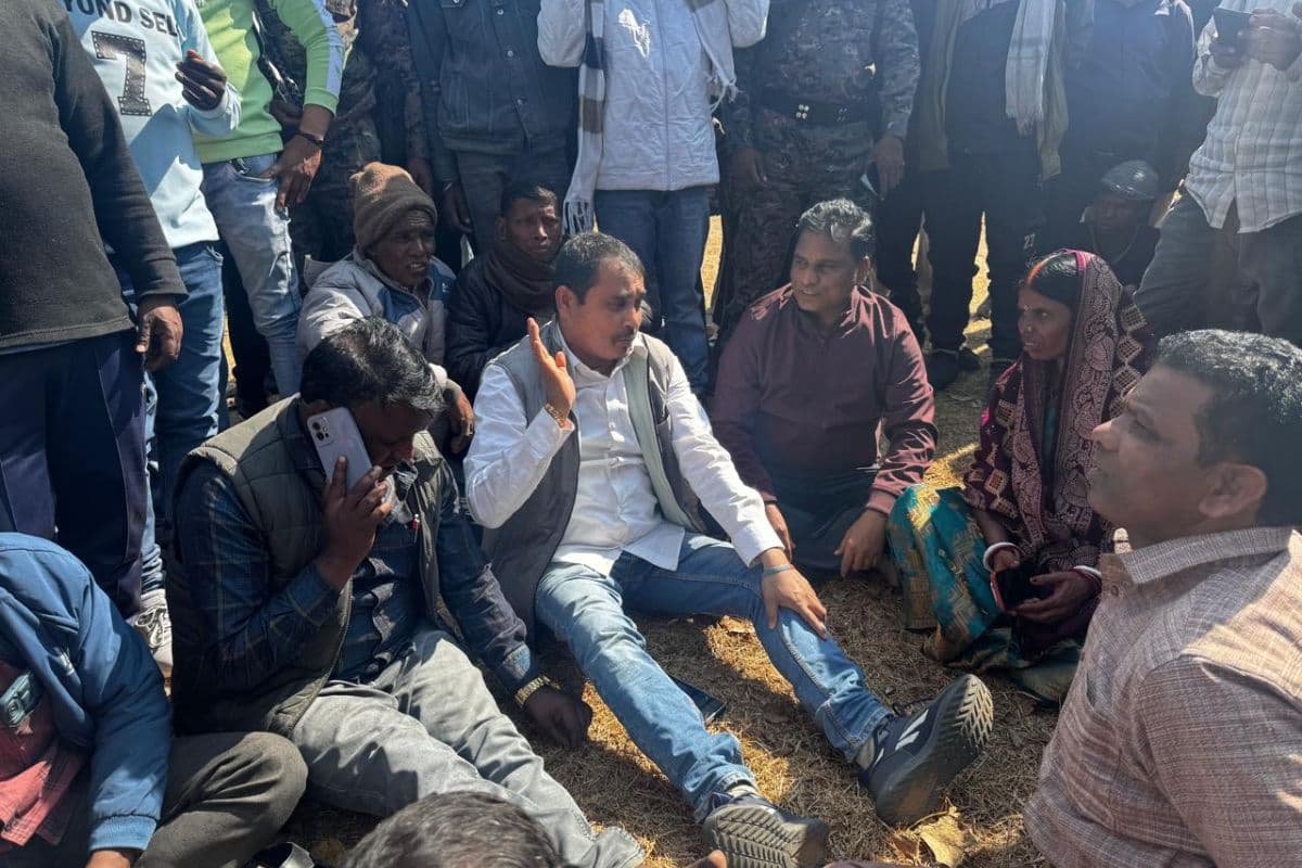 यमराज बनकर आए गजराज: हजारीबाग में कई को उतारा मौत के घाट, एक ही आंगन से उठीं 4 अर्थियां यमराज बनकर आए गजराज: हजारीबाग में कई को उतारा मौत के घाट, एक ही आंगन से उठीं 4 अर्थियां