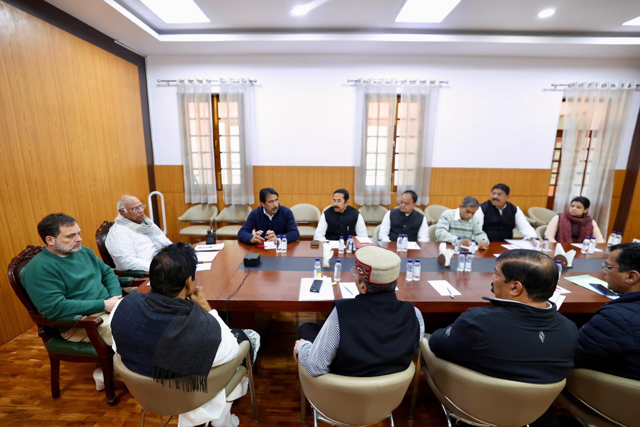 Congress: पश्चिम बंगाल में एकला चलो की रणनीति पर काम करेगी कांग्रेस