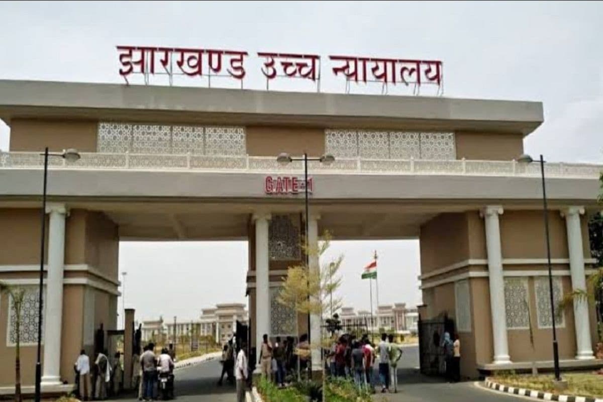 रांची-पटना NH चौड़ीकरण पर झारखंड हाईकोर्ट का एक्शन: सरकार से 2 हफ्ते में मांगा एनिमल प्लान