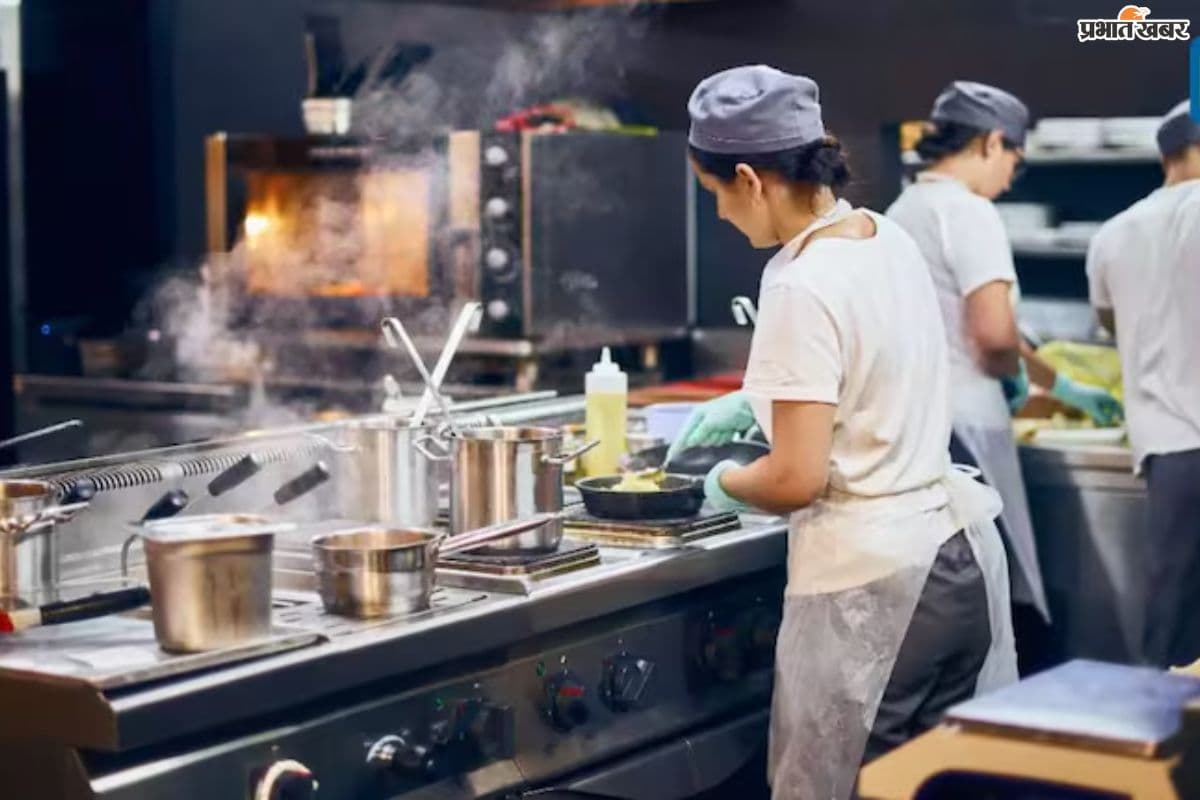 अपनी रसोई को बनाएं कमाई का जरिया, मात्र 5000 रुपये में शुरू करें ये सुपरहिट बिजनेस