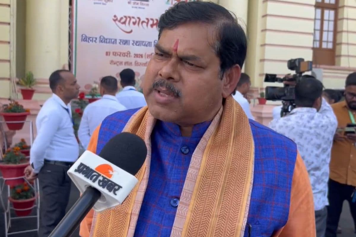 तेजस्वी पर मिथिलेश तिवारी ने उठाये सवाल, बोले- नेता प्रतिपक्ष की स्थिति सामान्य नहीं, सच बताए विपक्ष