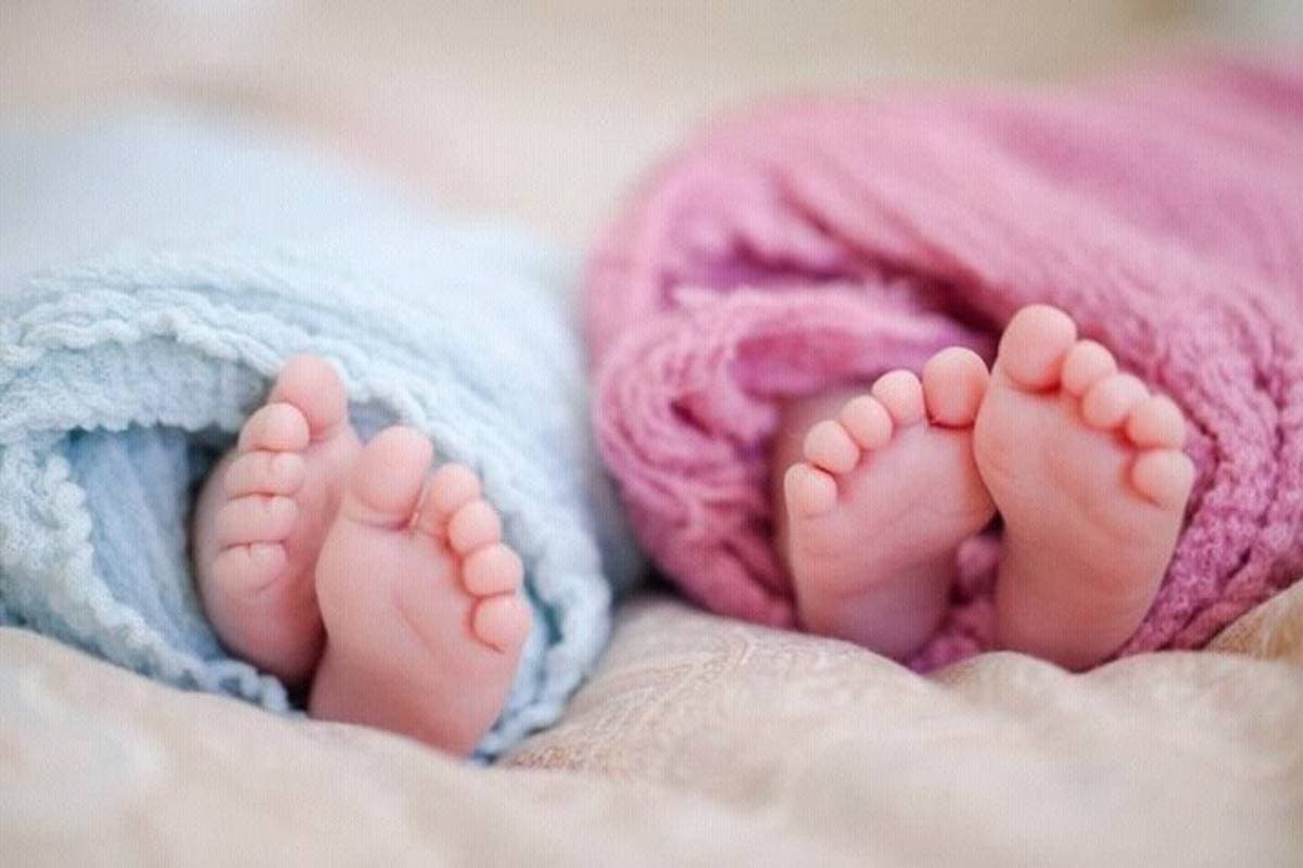 त्र अक्षर से शुरू होने वाले ट्रेंडिंग बेबी नेम्स, मॉडर्न पैरेंट्स की बन रहे पहली पसंद