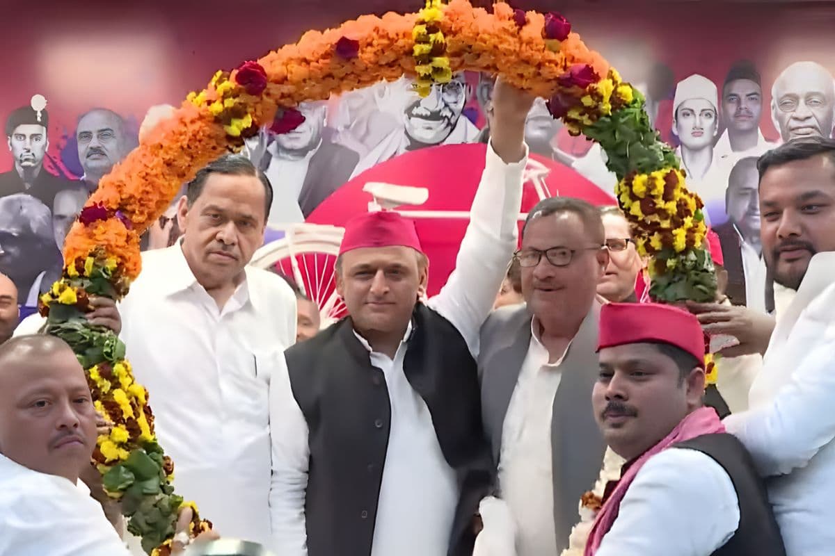 यूपी के ‘मिनी सीएम’ रहे मुस्लिम नेता सपा में शामिल, राहुल गांधी का लॉस; अखिलेश यादव का फायदा