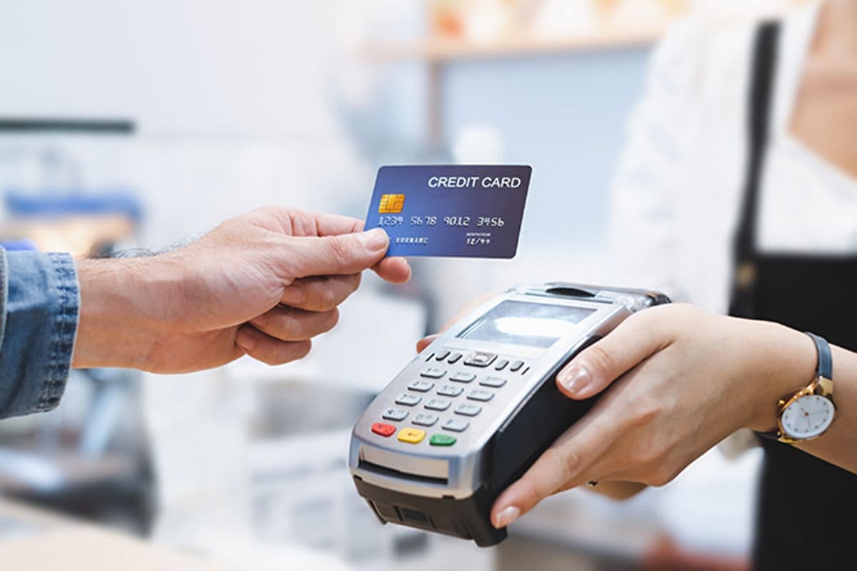 क्रेडिट कार्ड से टैक्स भरने की मिलेगी छूट, लेकिन निजी खर्चों पर देना होगा टैक्स, जानें नए नियम