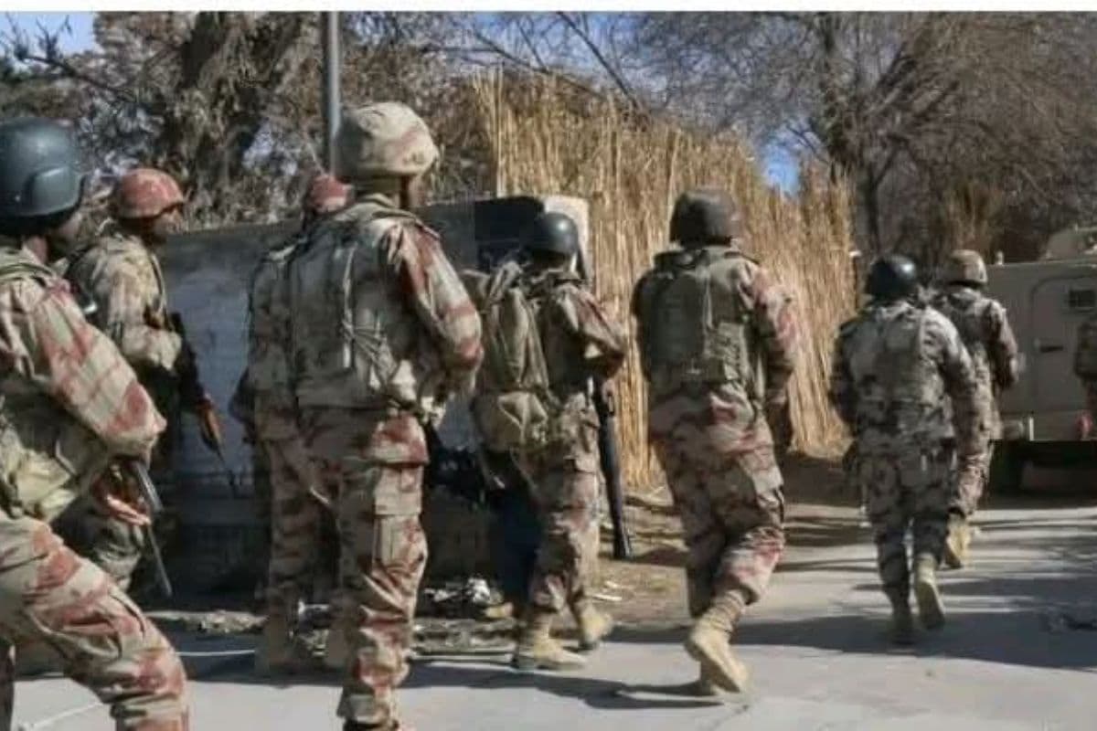 पाकिस्तान के बलूचिस्तान में बड़ा एक्शन: 40 घंटे में 145 आतंकवादी ढेर, 17 सुरक्षाकर्मी भी मारे गए; CM बुगती का दावा