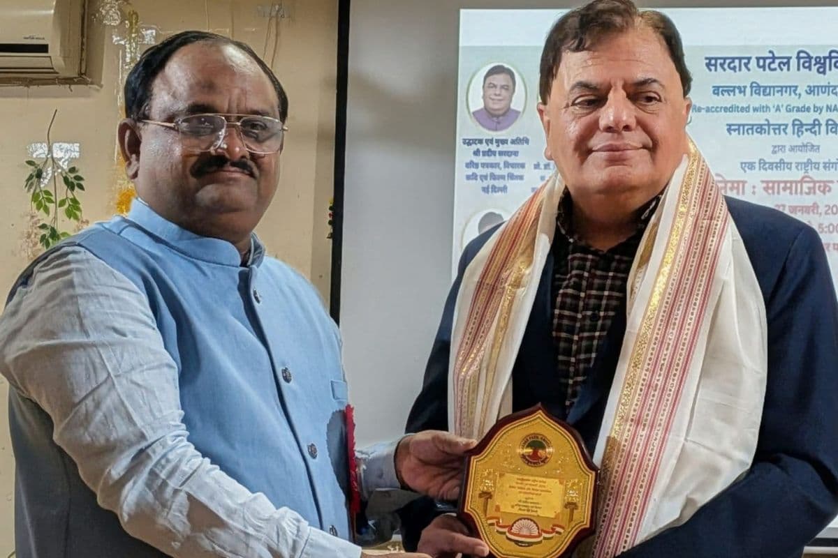 विदेशी साहित्य पर फिल्म बनने से फिल्मों से दूर हो रही है भारतीयता : प्रदीप सरदाना