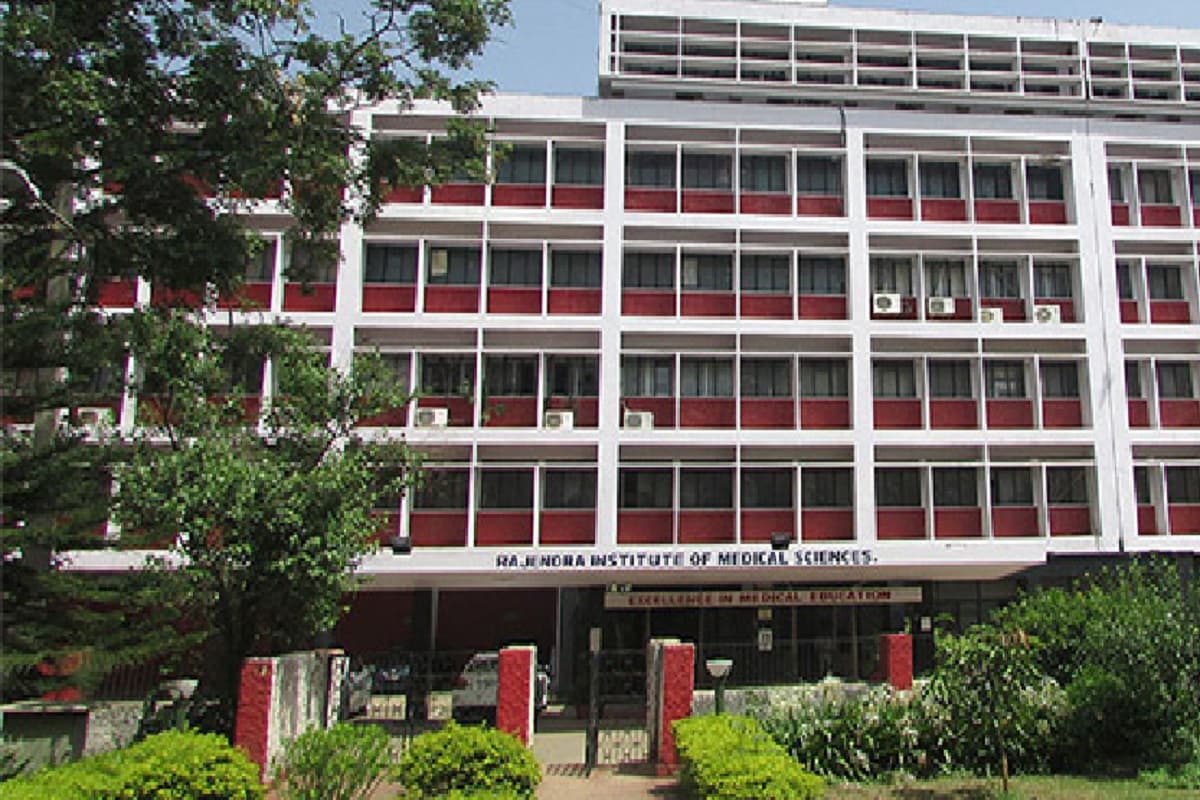 हाई डिप्रेशन मरीज का माइक्रो करंट से होगा इलाज, रिम्स में मंगाई गई मशीन