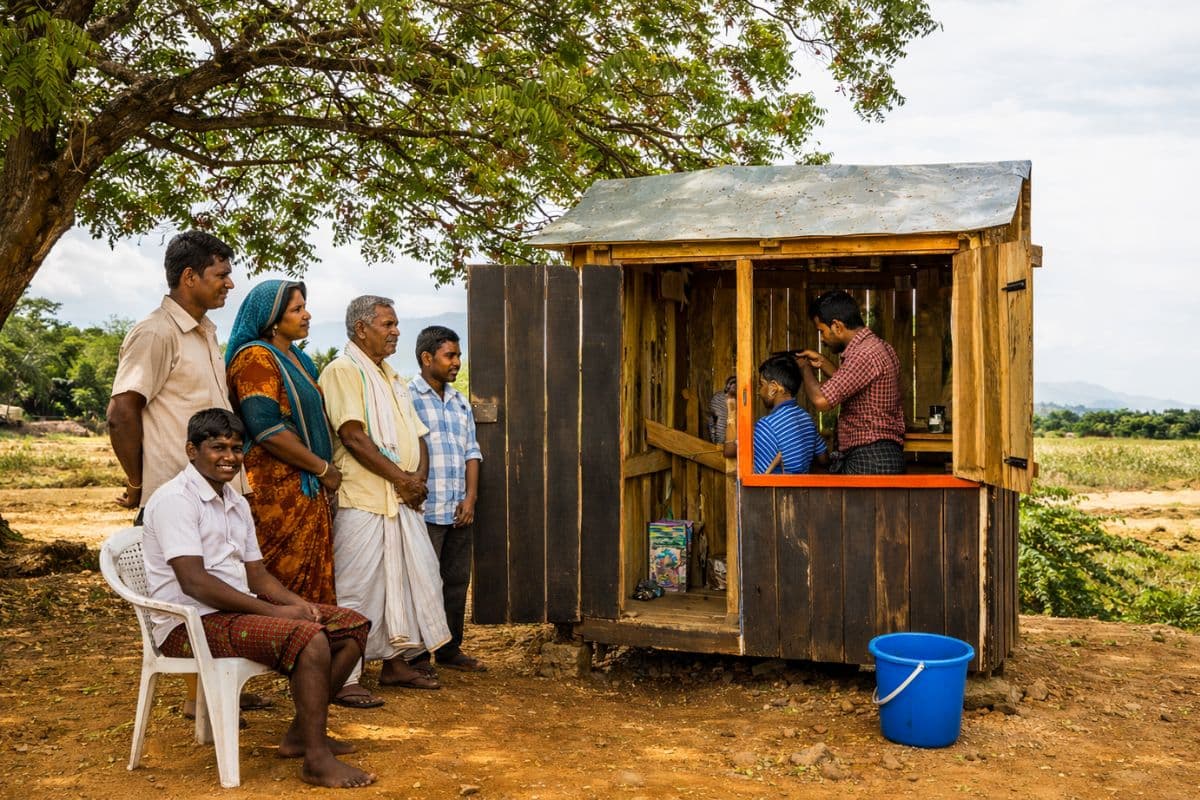 कर्नाटक: हज्जाम ने दलितों के बाल काटने से किया इनकार, तो सरकार ने खुद खोला सैलून