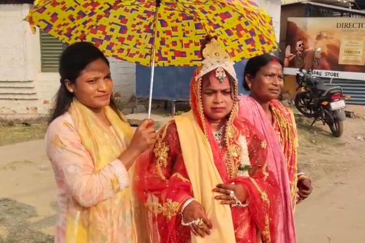 पहले मतदान फिर कन्यादान, सरायकेला में वोट डालने के बाद हुई कुमकुम की विदाई