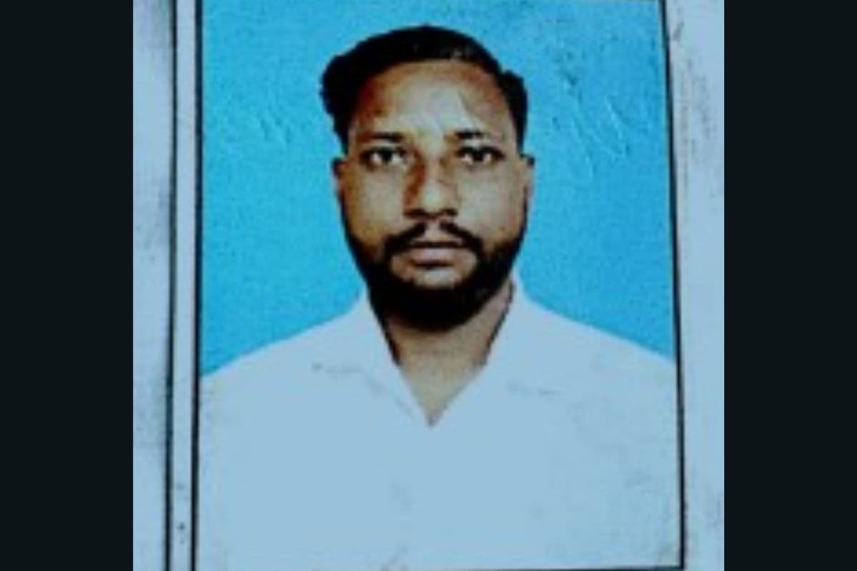 मानगो नगर निगम चुनाव में वार्ड 33 के प्रत्याशी शीतल रजक का हार्ट अटैक से निधन