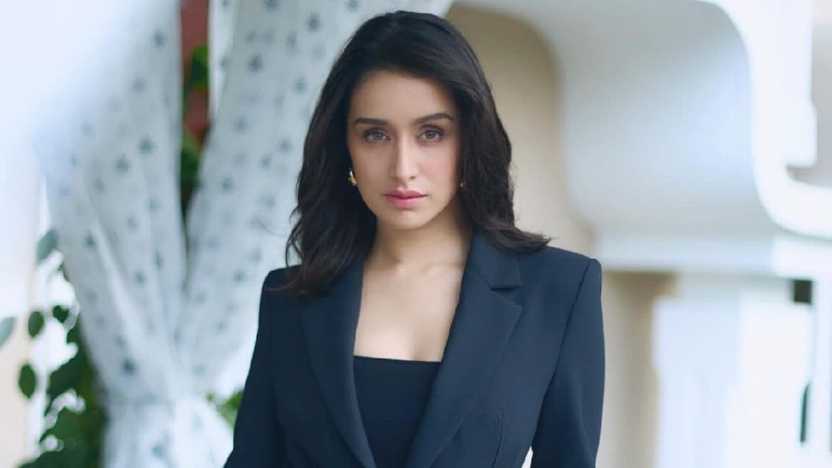 60 करोड़ का घर, लग्जरी कारों का कलेक्शन, जानें कितनी संपत्ति की मालकिन हैं श्रद्धा कपूर?