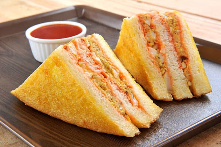 Soya Keema Sandwich: ब्रेकफास्ट के लिए परफेक्ट ऑप्शन है सोया कीमा सैंडविच, बहुत आसान है रेसिपी