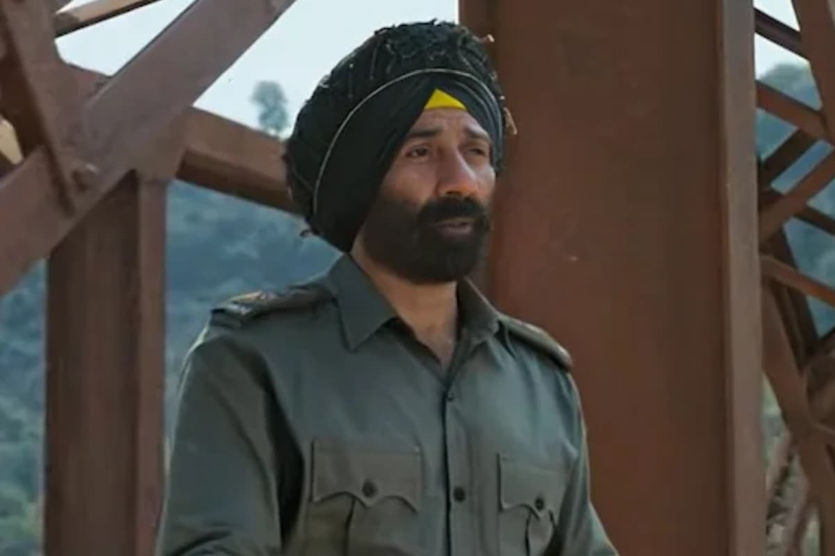 तिरंगा लेकर आया नन्हा फैन, ‘बॉर्डर 2’ की सफलता पर भावुक हुए सनी देओल