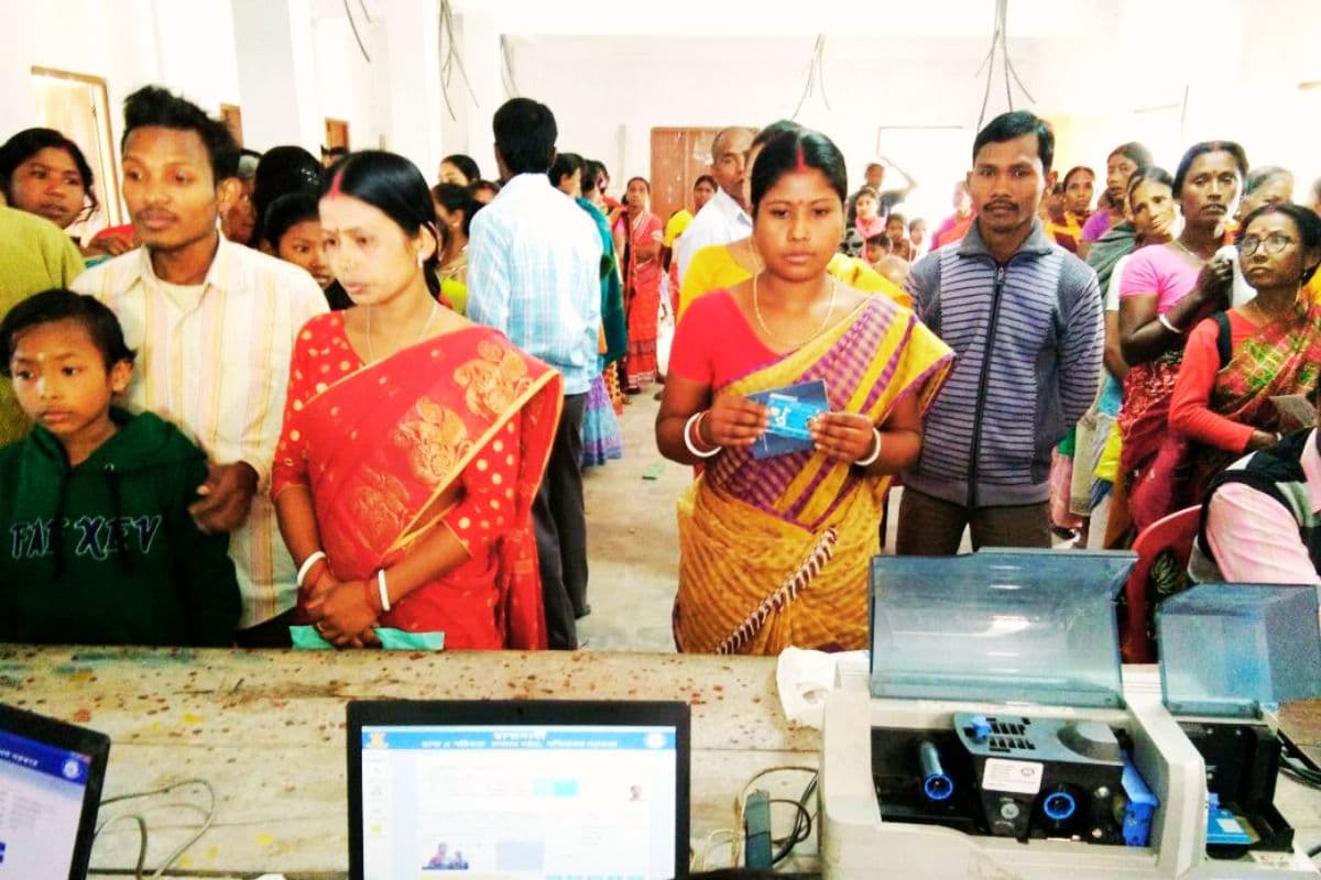 बंगाल चुनाव 2026 से पहले Swasthya Sathi पर सवाल, हुगली की कैंसर मरीज से वसूले जा रहे पैसे