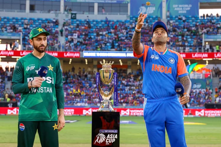 T20 World Cup 2026: PCB को लग सकता है 3 अरब 15 करोड़ रुपये का झटका, पाकिस्तान को कोर्ट में घसीटने की तैयारी