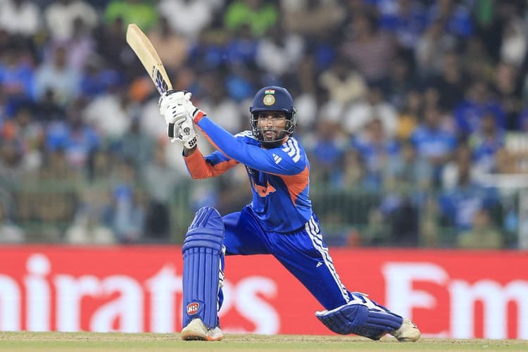 'टीम जो बोलेगी, वही करूंगा', नंबर 6 पर तिलक का 'गदर', 16 गेंद में कूटे 44 रन