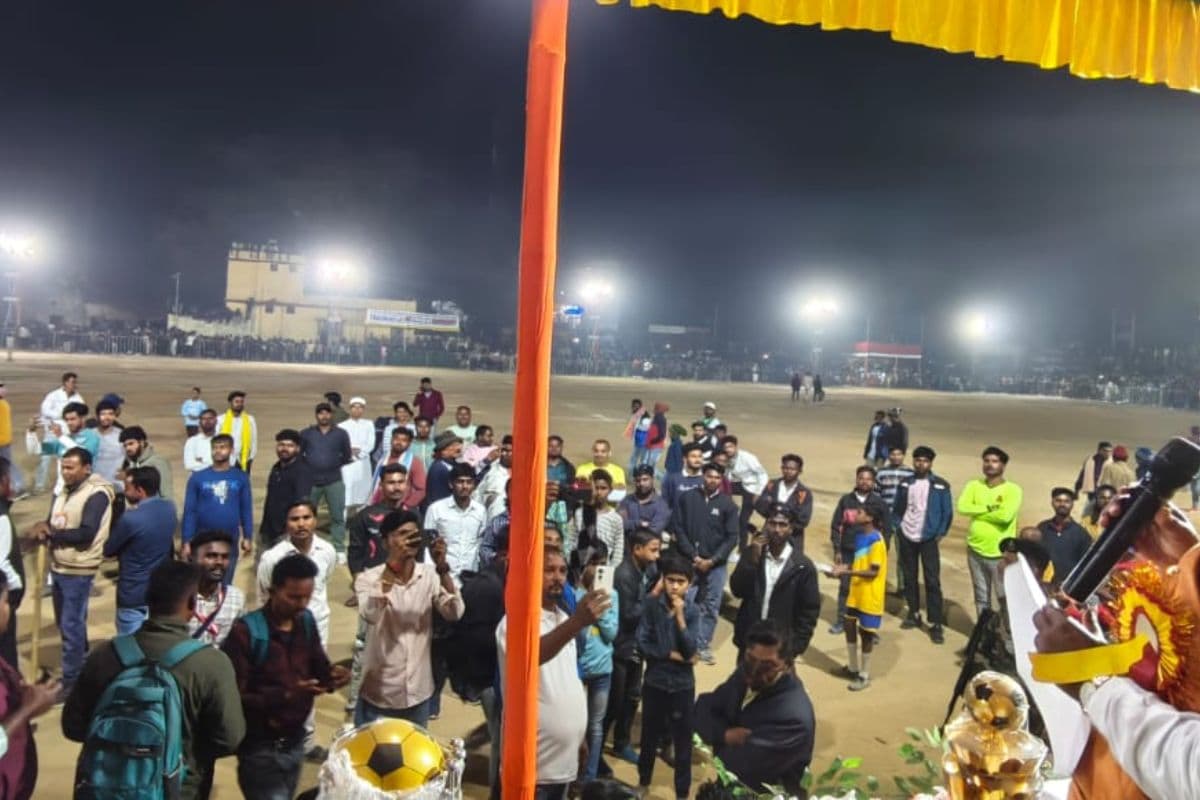 Saraikela News: करीम नगर के सिर सजा जीत का ताज: शहीद तिलका मांझी ट्रॉफी पर जमाया कब्जा, इनाम में मिले 7 लाख रुपये