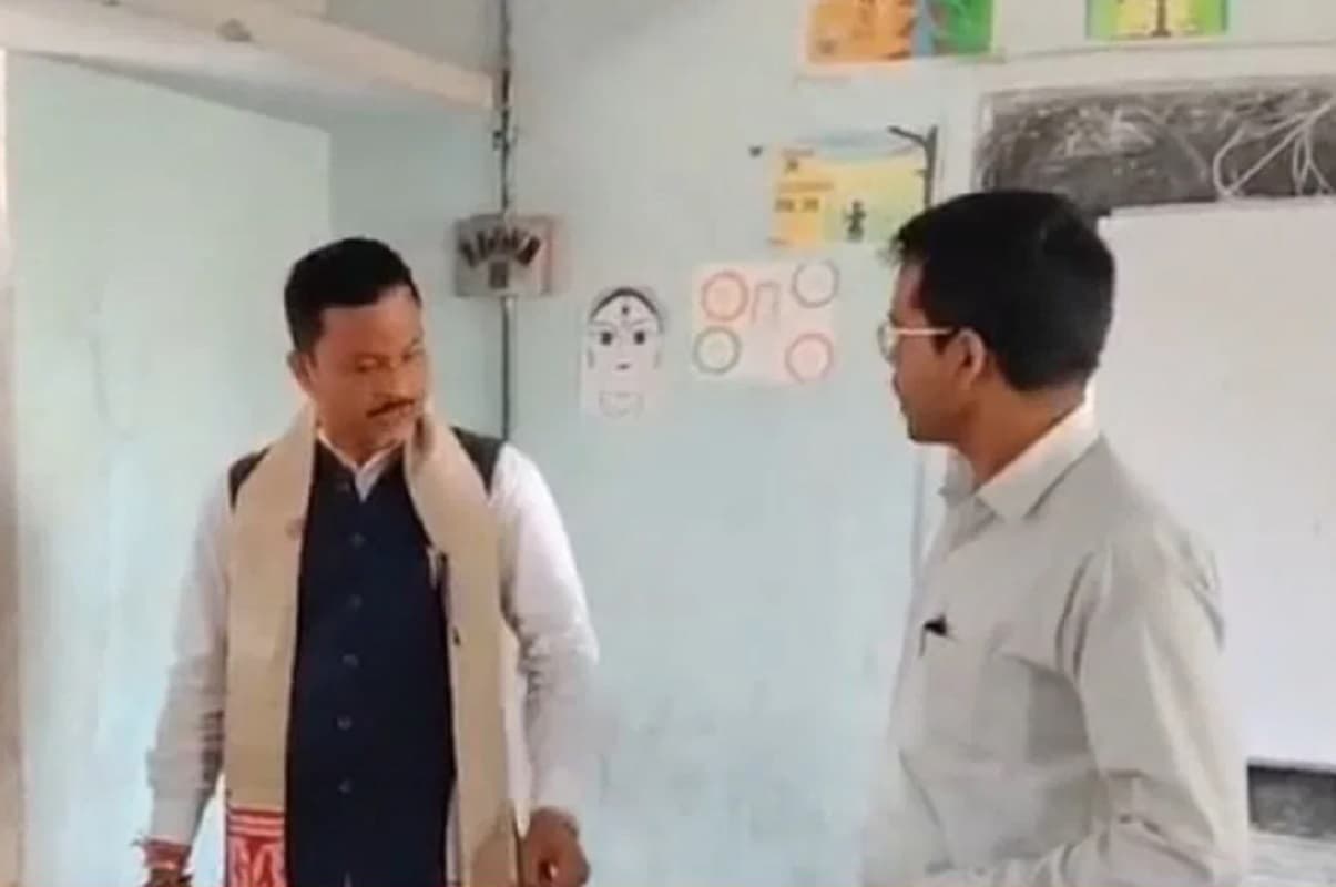 भाजपा विधायक और शिक्षक के बीच बढ़ा विवाद, सोशल मीडिया पर पोस्ट के बाद सड़क पर उतरी तृणमूल