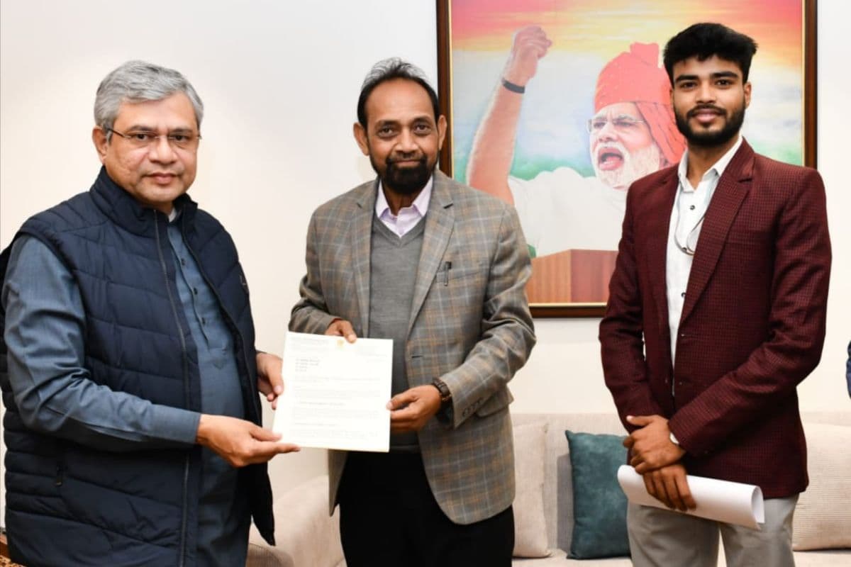 Jamshedpur: राखा माइंस स्टेशन उत्कल एक्सप्रेस के ठहराव को मंजूरी, सांसद विद्युत वरण महतो का प्रयास