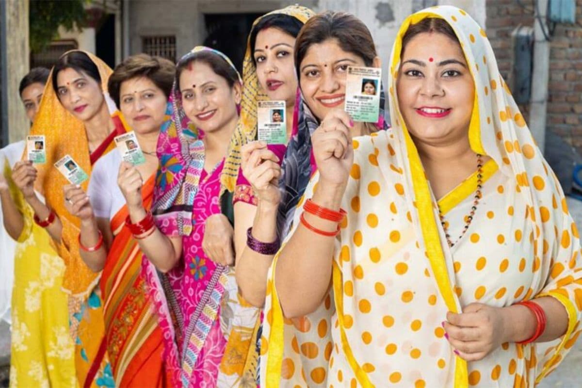 वोटर आईडी कार्ड ऑनलाइन अपडेट कैसे करें? जानें जरूरी दस्तावेज और फॉर्म-8 भरने का प्रोसेस