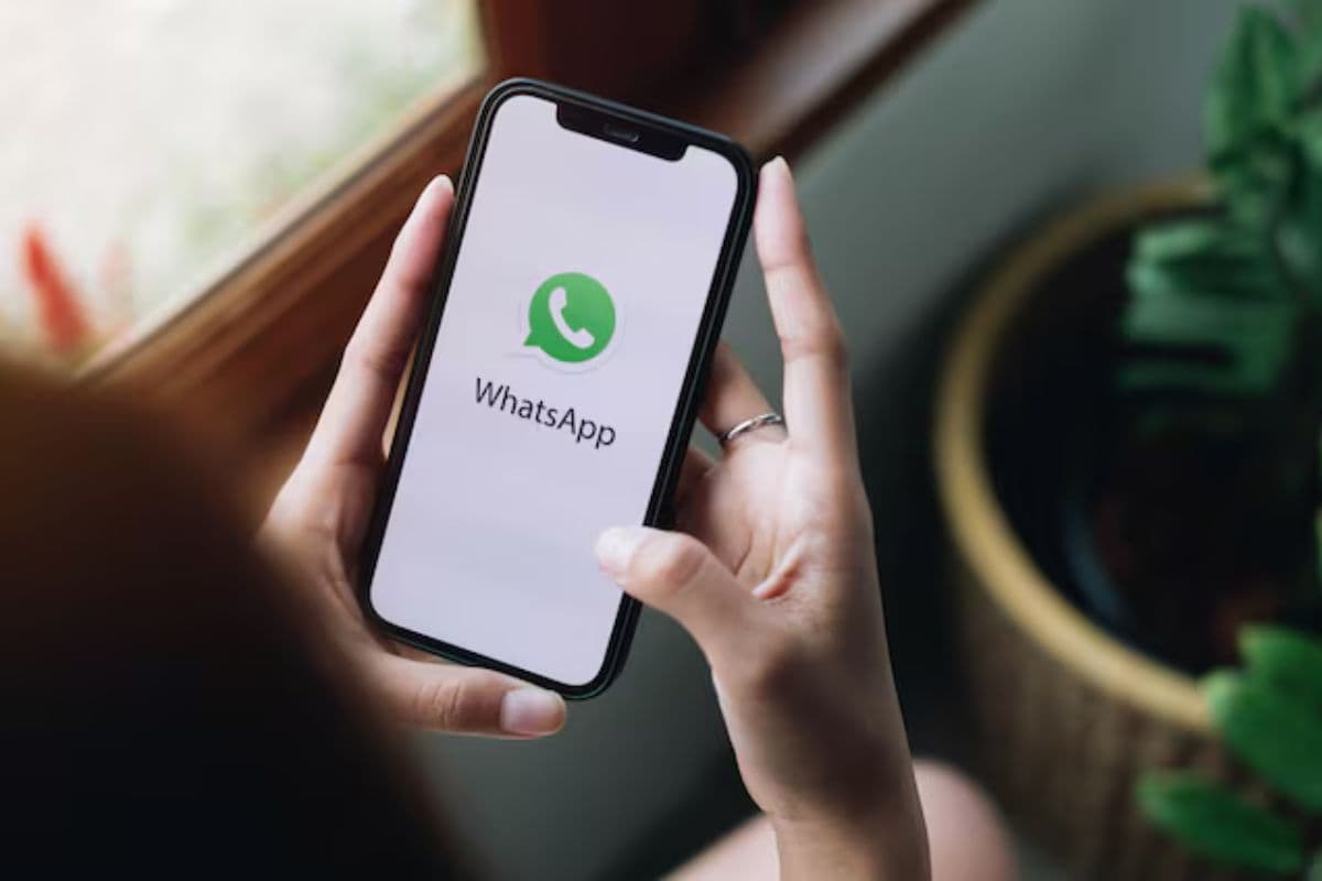 WhatsApp लाने वाला है बड़ा फीचर, टैप करते ही दिखेगा छिपा हुआ मैसेज, जानें कैसे करेगा काम