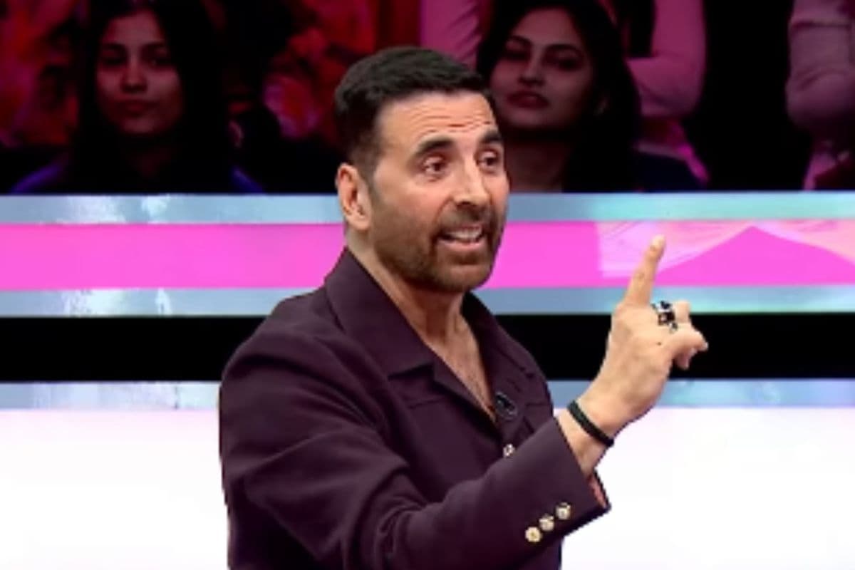 Wheel of Fortune में अक्षय कुमार का खुलासा: क्रश के लिए सीखा गाना, लेकिन पड़ोसियों ने बजा दी बैंड