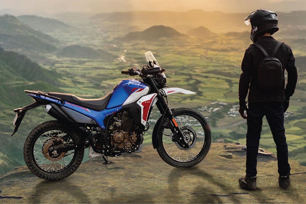 लंबी राइड के लिए एडवेंचर बाइक को परफेक्ट बनाते हैं ये 5 फीचर्स